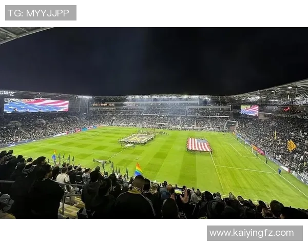 足球明星的全景照展现绿茵场上的激情与荣耀，记录他们的辉煌瞬间与动人故事